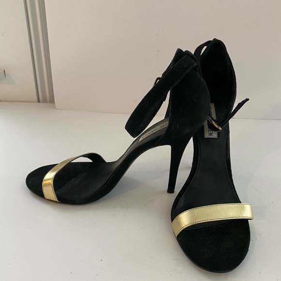 Steve Madden sexy strappy sandal - Picture 1 of 6